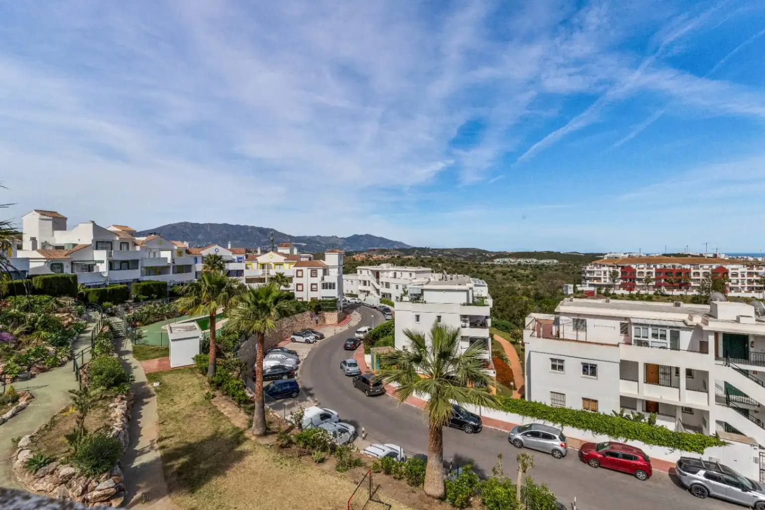 Apartamento con piscina en venta en Riviera del Sol, imagen 11