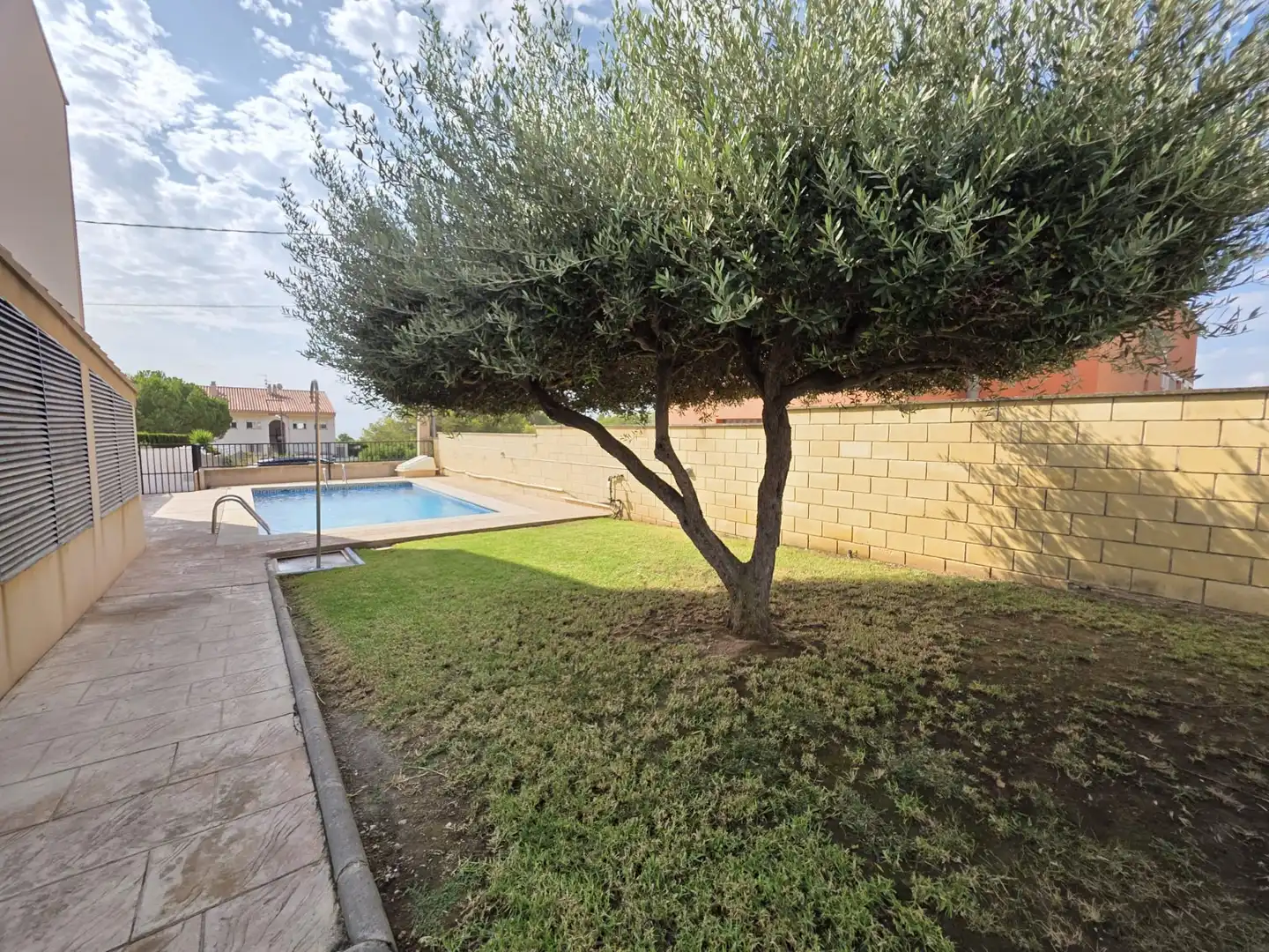 Garden of Duplexes for sale in Alcanar  with Air Conditioner, Terrace and Furnished
