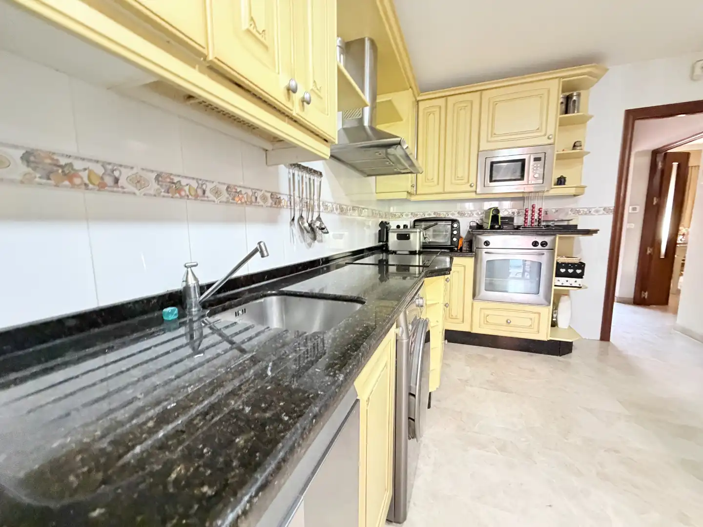 Kitchen of Detached homes for sale in Castilleja de Guzmán  with Air Conditioner, Terrace and Swimming Pool
