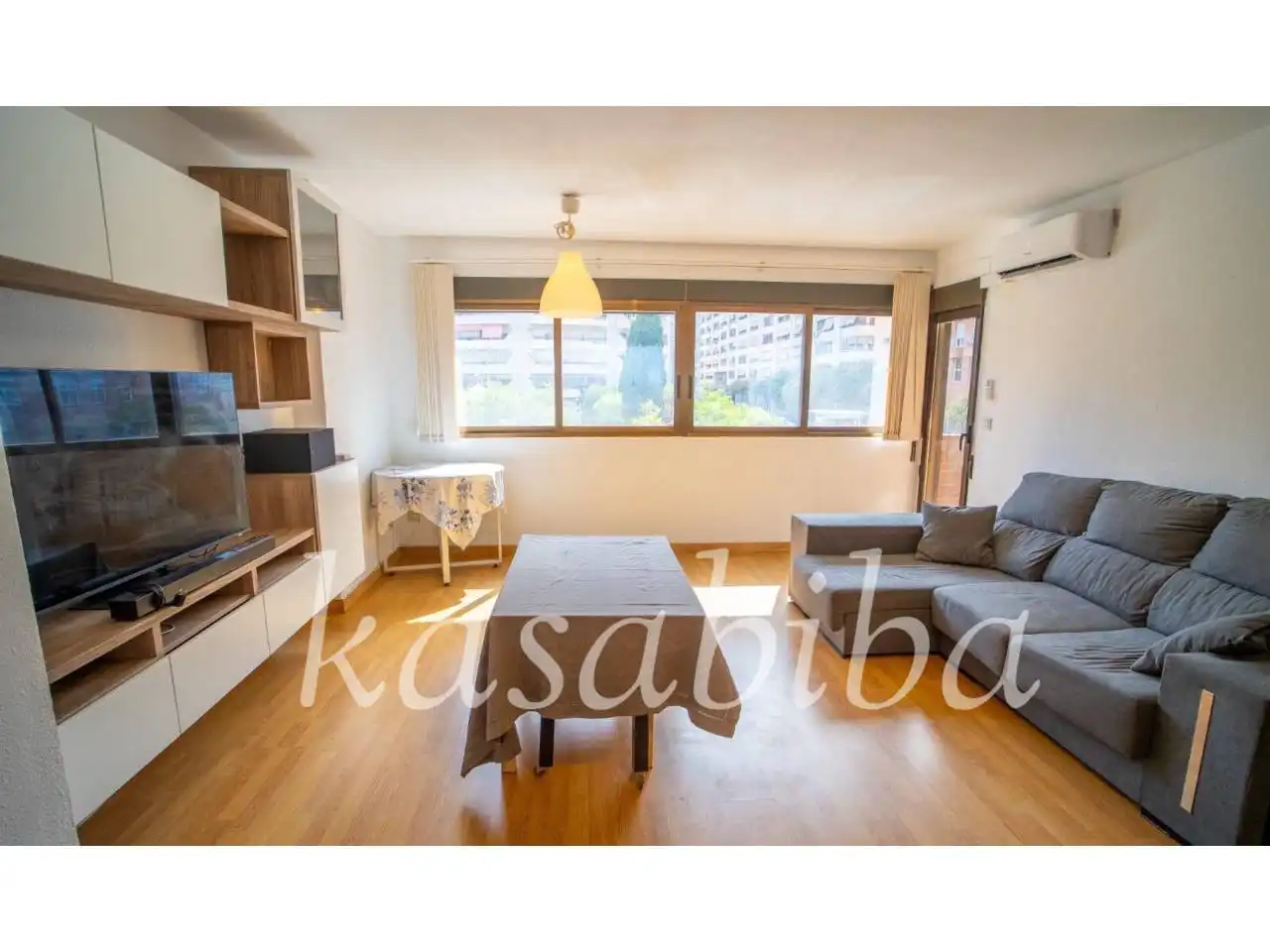 Flat with terrace for sale in Calle Juan Llorens, imagen 3