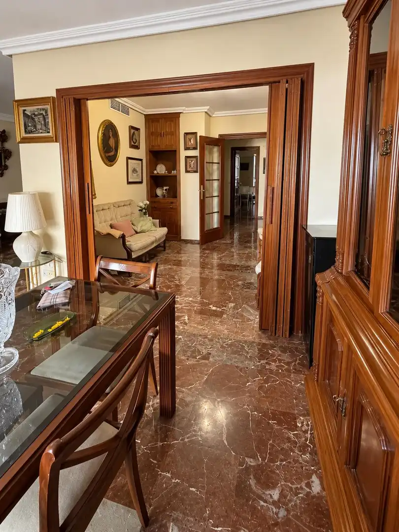 Piso de alquiler en Poniente-Sur