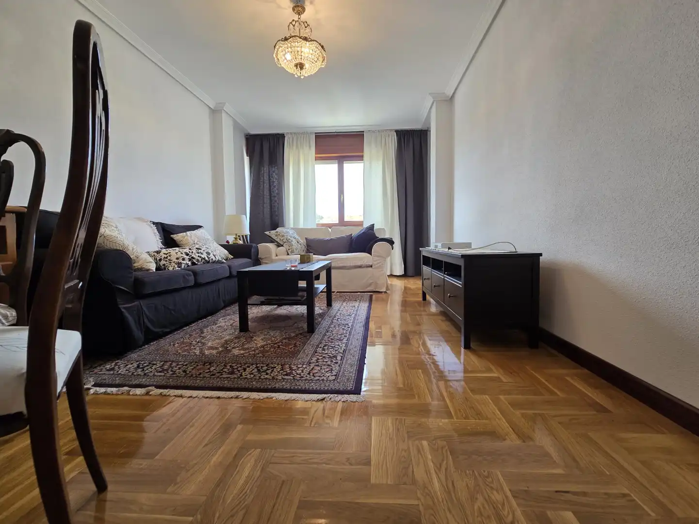 Living room of Flat for sale in  Logroño  with Heating, Parquet flooring and Storage room