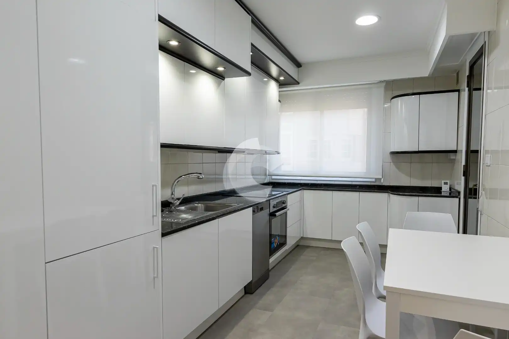 Piso de alquiler en Couto