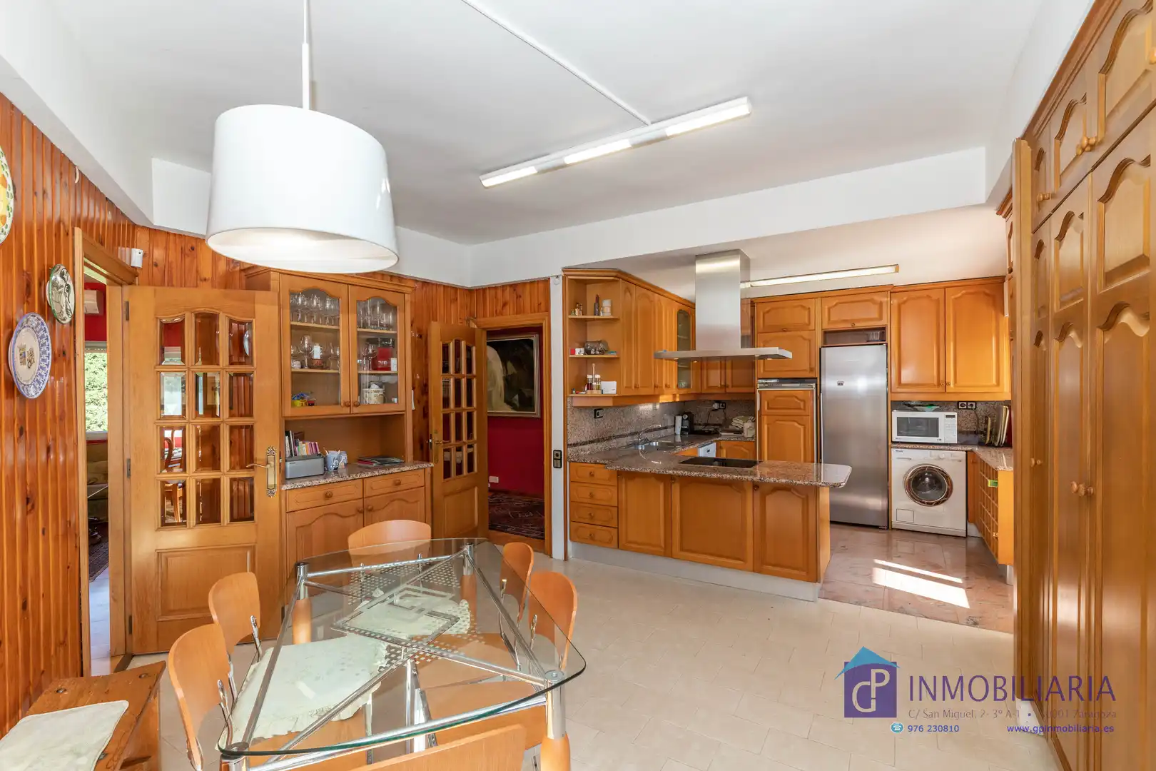 Cocina de Casa o chalet en venta en Zaragoza con Aire acondicionado, Calefacción y Jardín privado