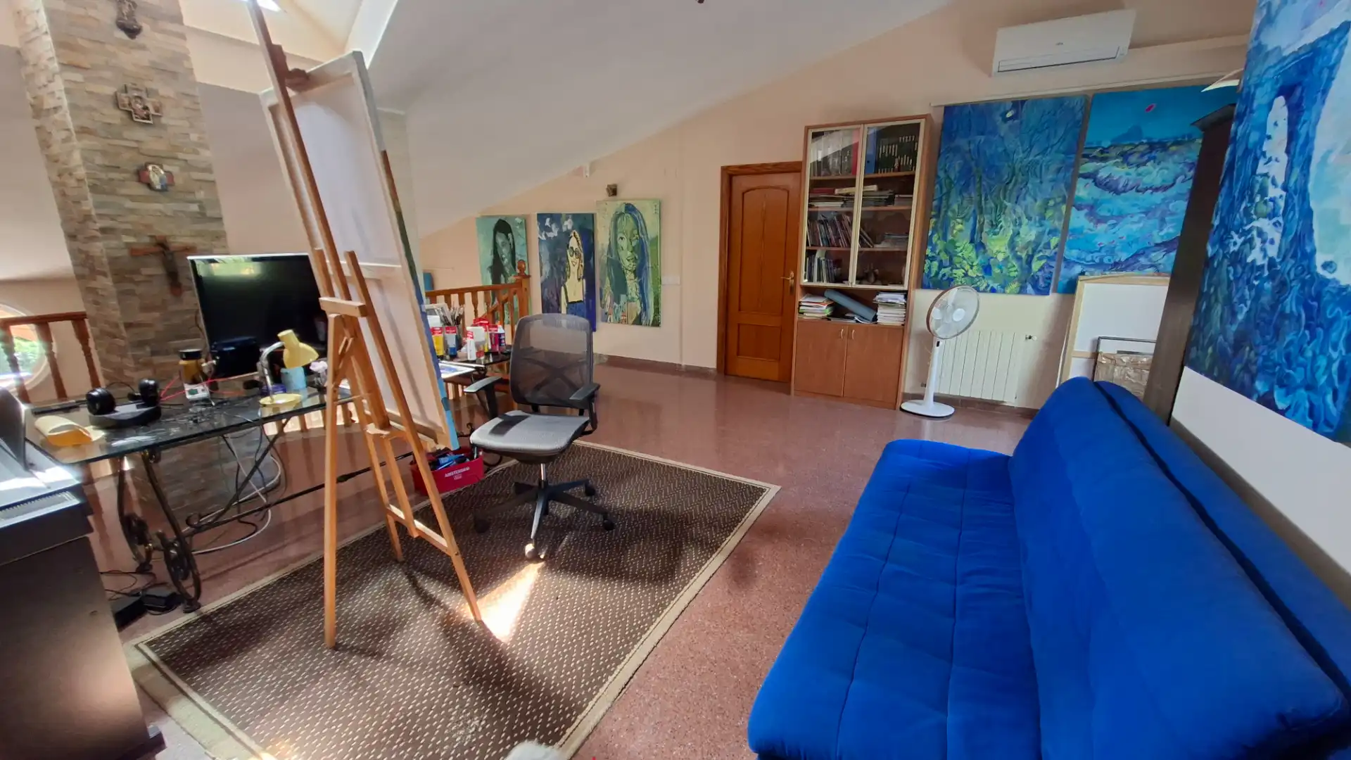 Sala d'estar de Casa o xalet en venda en Alicante / Alacant amb Aire condicionat, Calefacció i Jardí privat