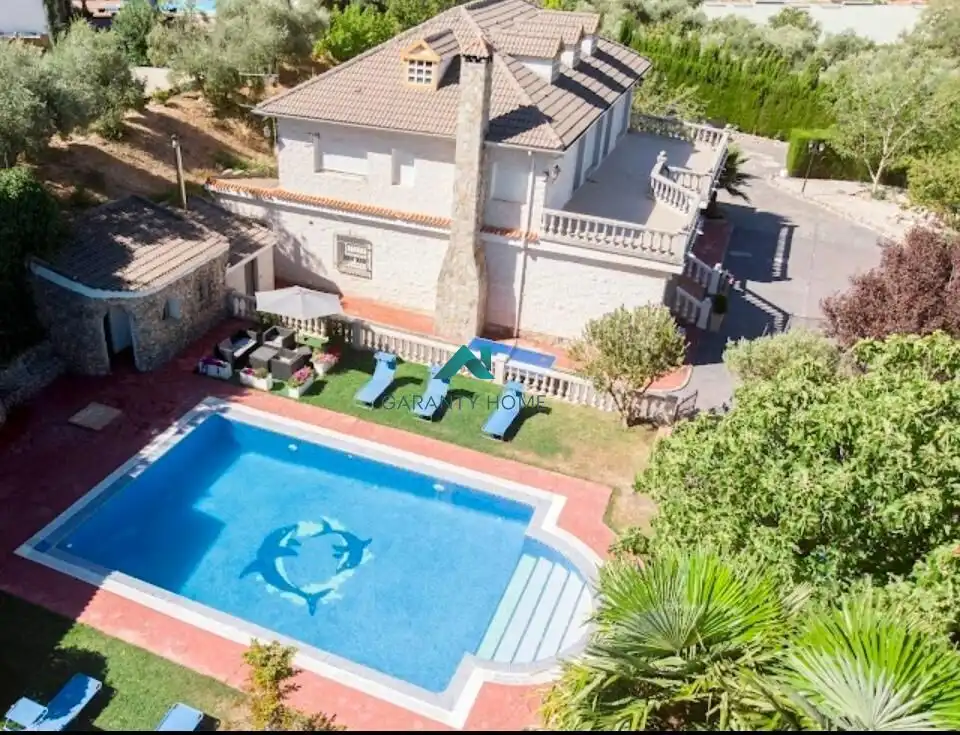 Piscina de Casa o xalet en venda en Los Villares amb Jardí privat, Terrassa i Piscina