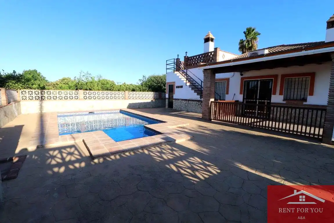 Casa con piscina en alquiler en Centro, imagen 2