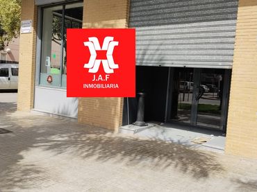 Local comercial de lloguer a Moncada