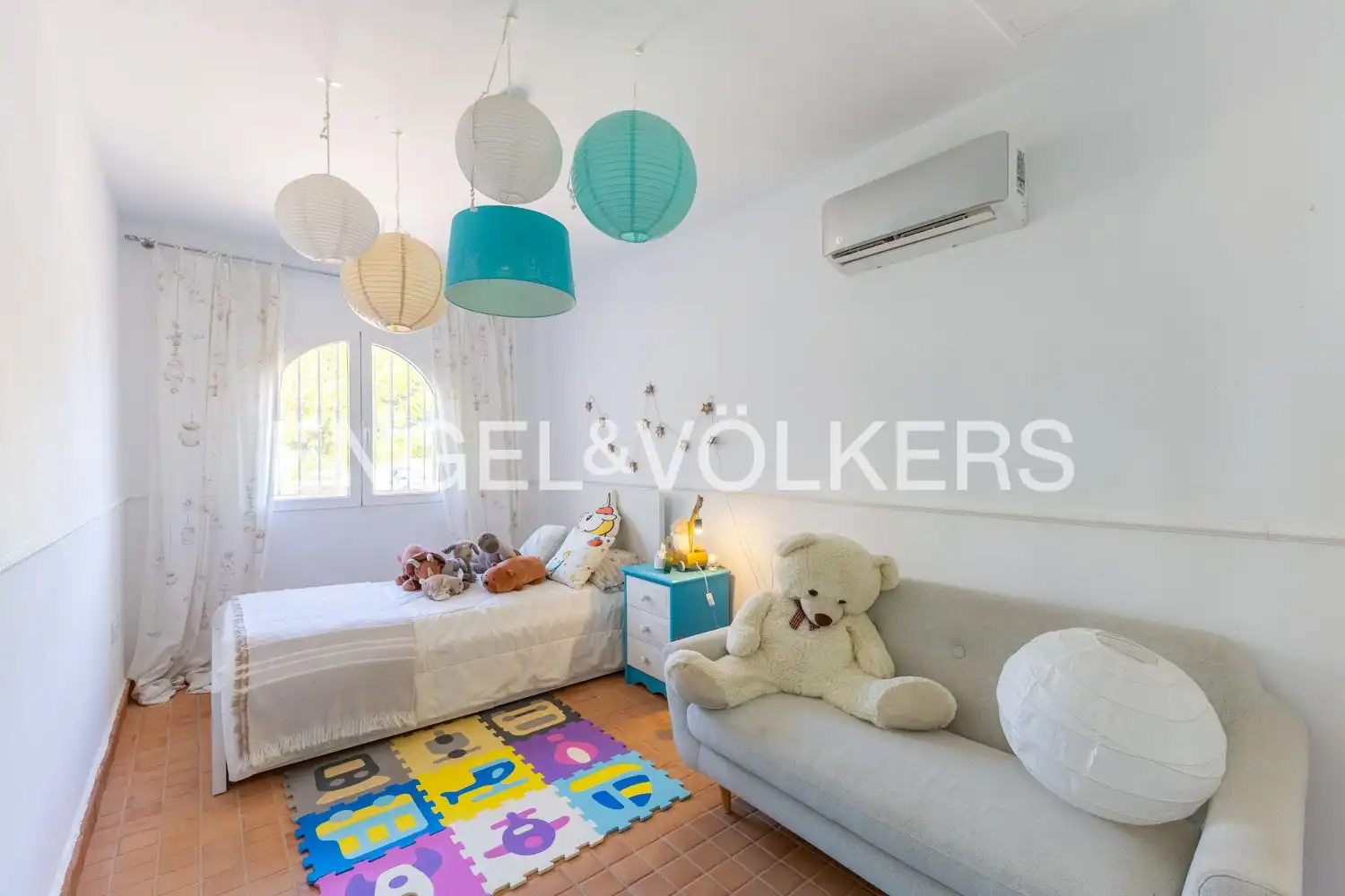 Bedroom of Houses for rent in Riba-roja de Túria  with Air Conditioner, Heating and Private garden