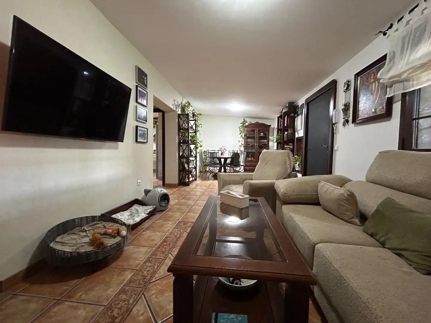 Sala d'estar de Casa o xalet en venda en Córdoba amb Aire condicionat, Calefacció i Terrassa