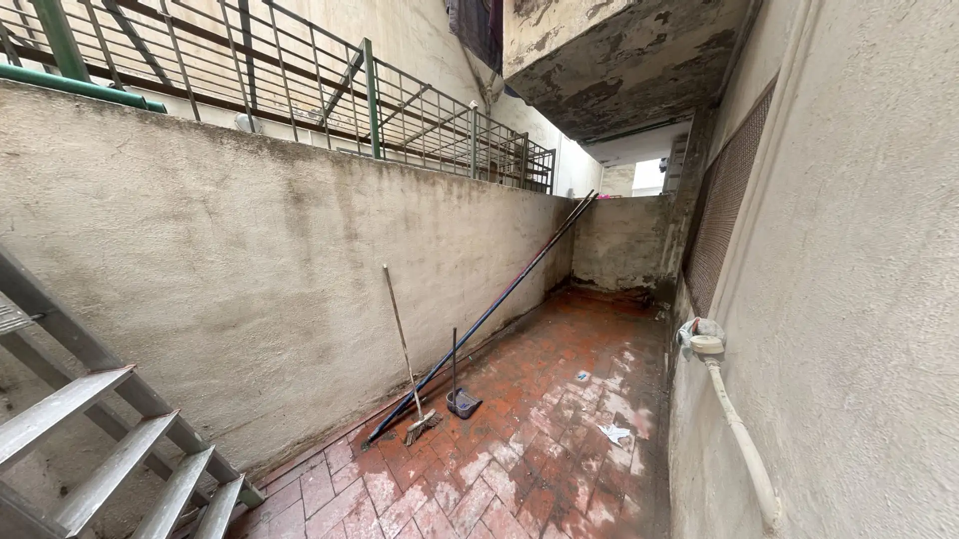 Piso en venta en Calle San Benito, Carolinas Altas