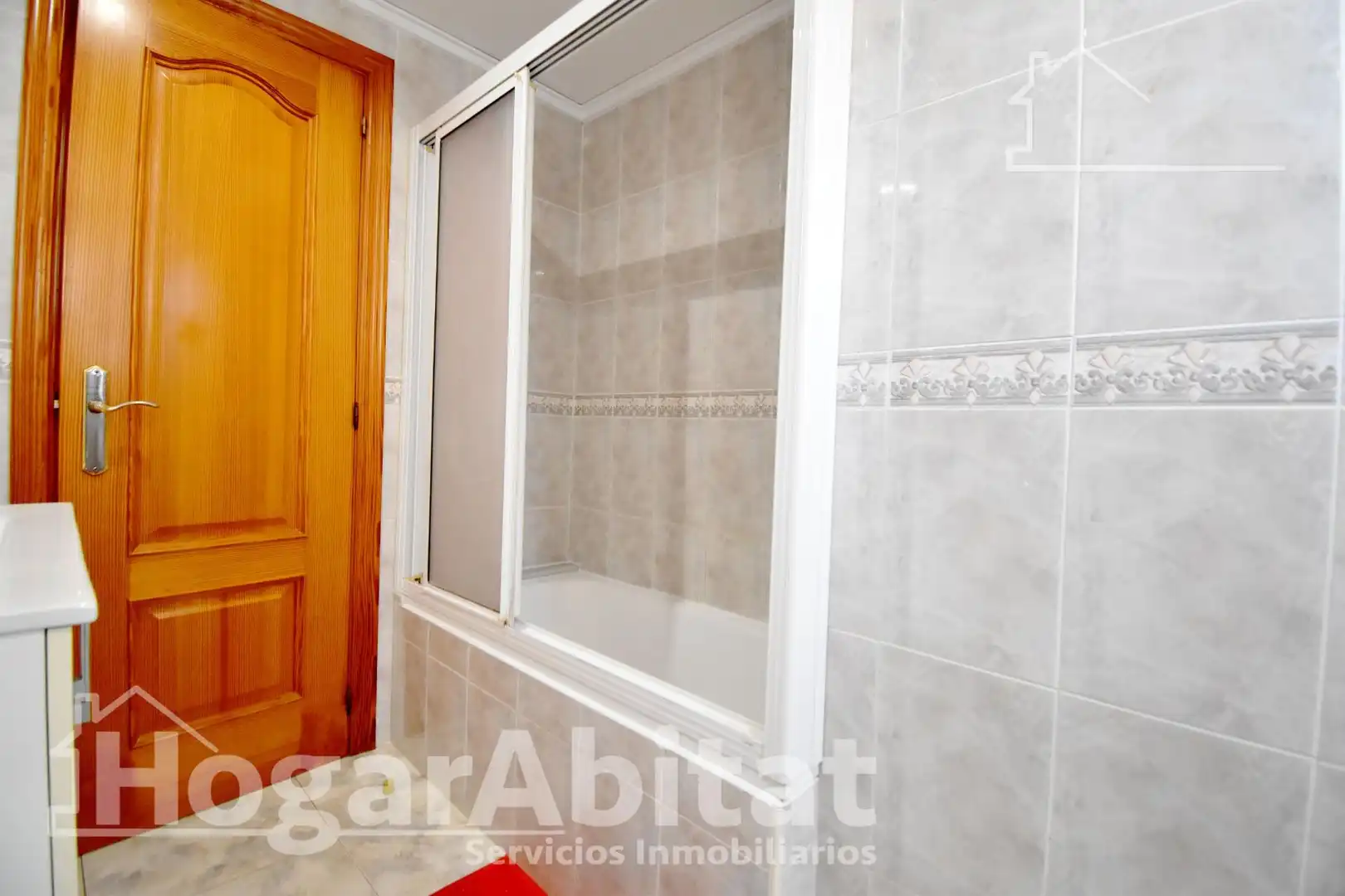 Badezimmer von Wohnung zum Verkauf in Piles mit Möbliert