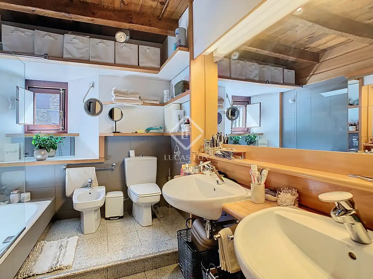 Baño de Piso en venta en Ordino con Calefacción, Parquet y Terraza