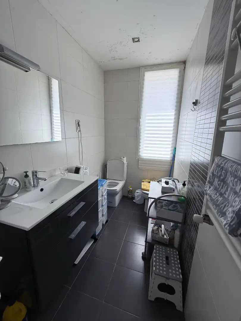 Badezimmer von Wohnung zur Miete in Bilbao  mit Heizung, Möbliert und Ofen