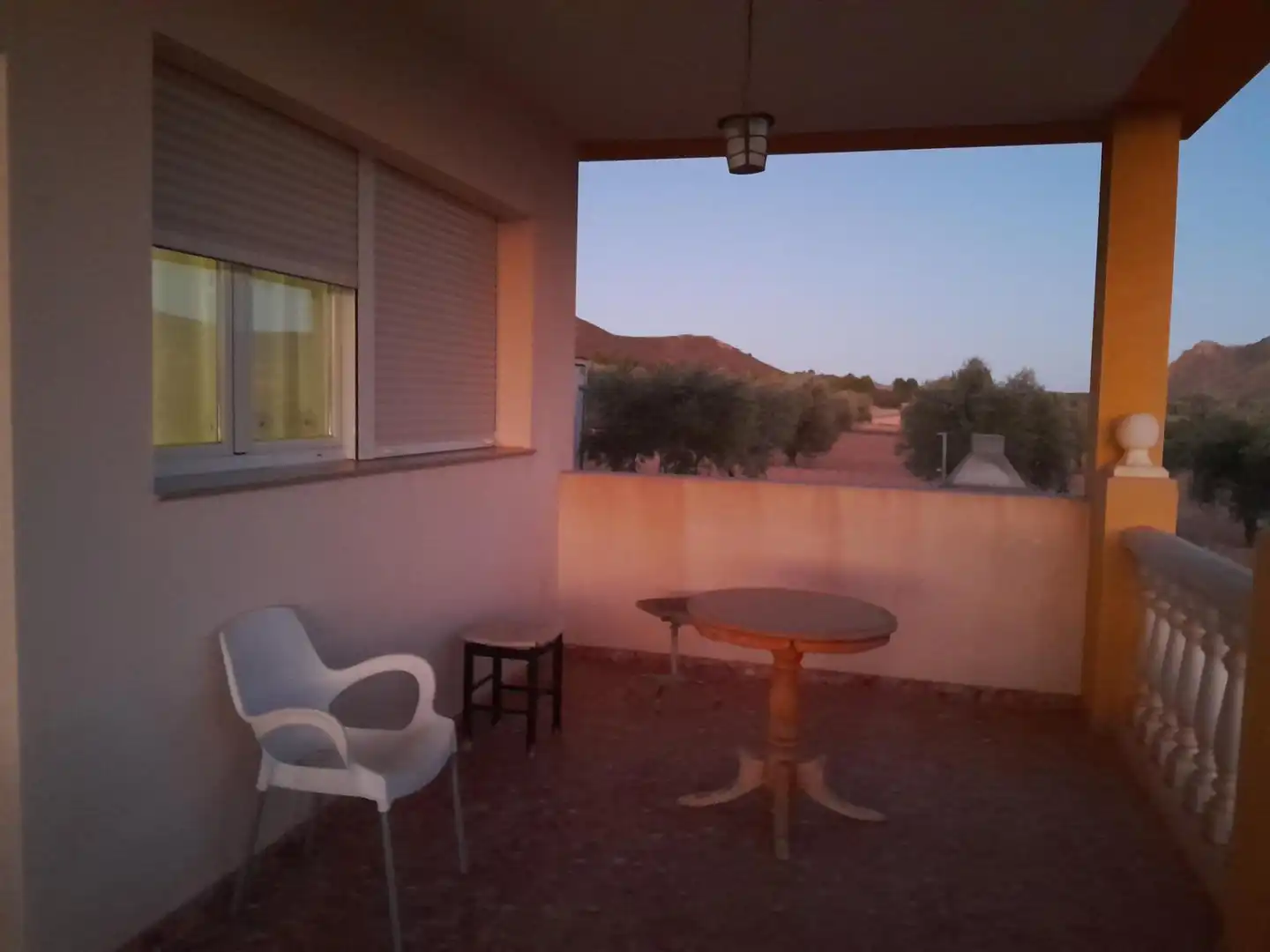 Terrassa de Casa o xalet en venda en Yecla amb Calefacció, Jardí privat i Moblat