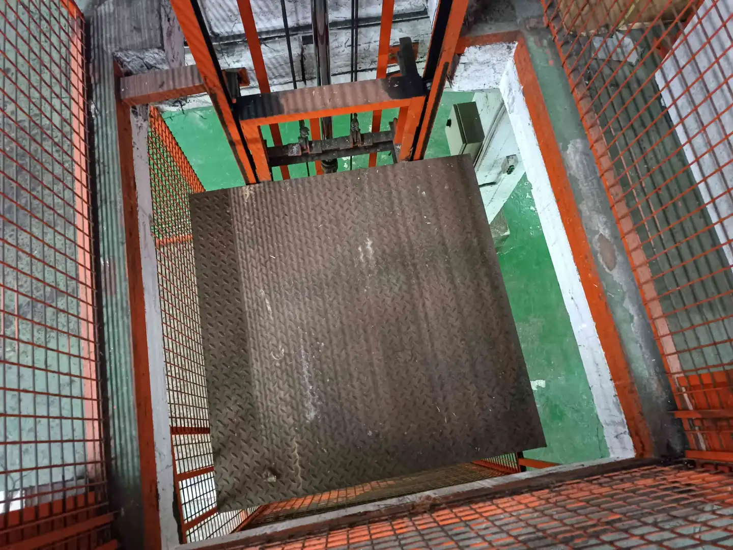 Parking de Nave industrial en venta en Derio