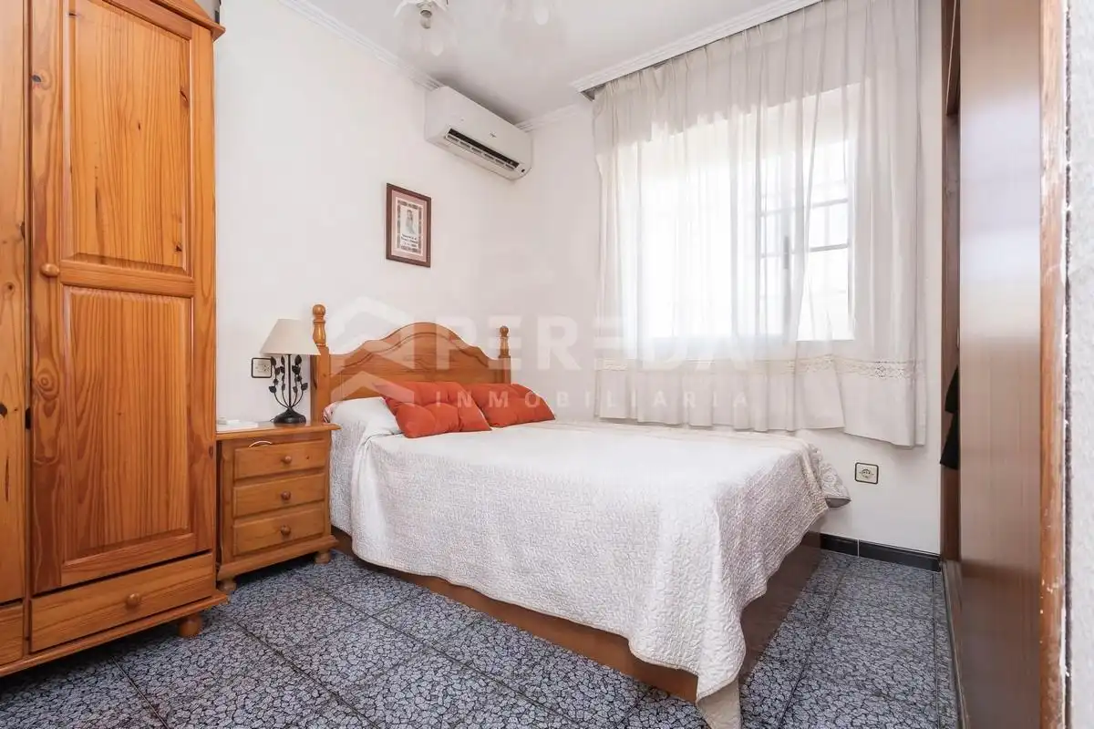 Habitación de Casa o chalet en venta en Roquetas de Mar con Aire acondicionado, Jardín privado y Terraza