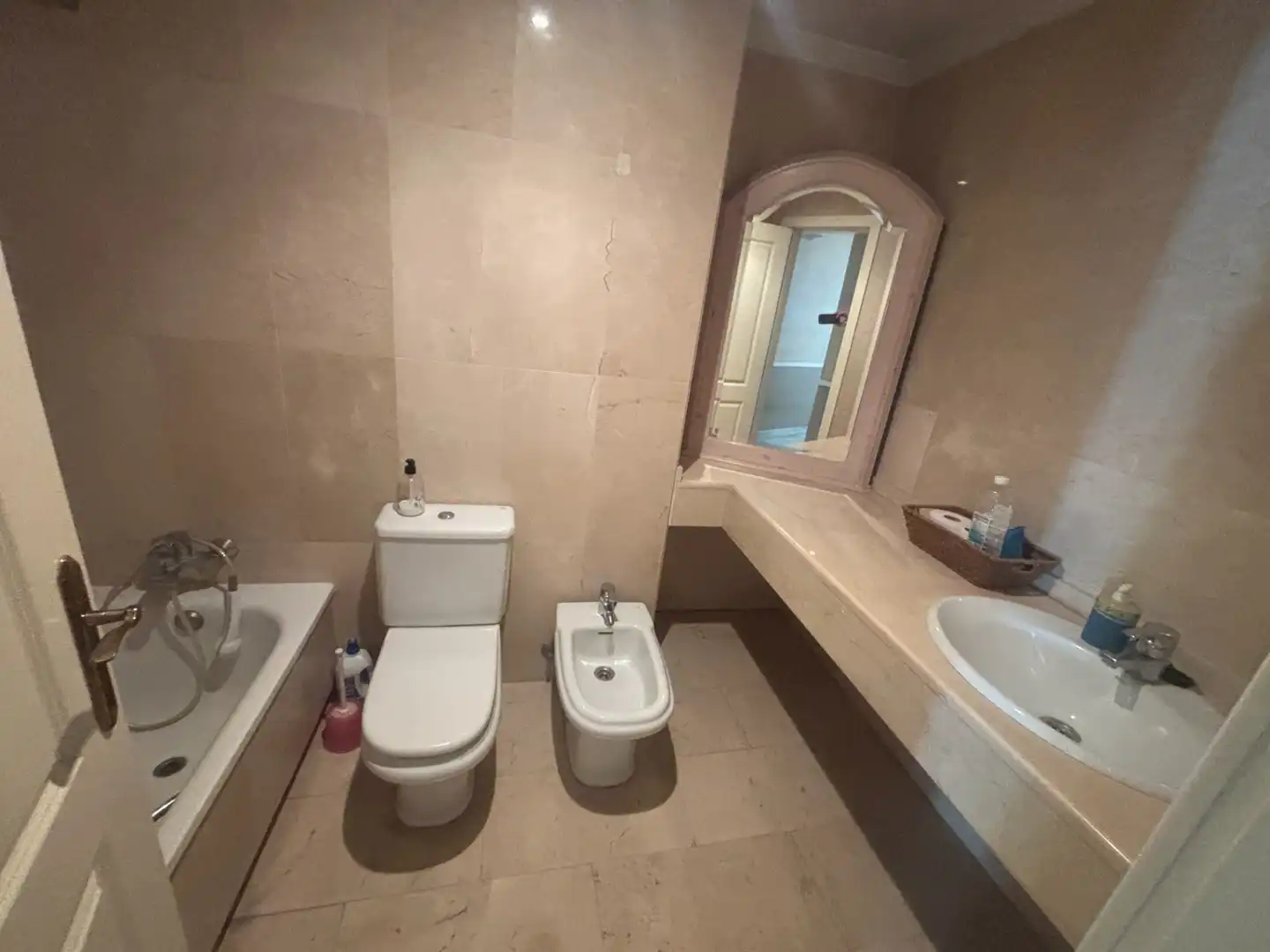 Bathroom of Ground floor for sale in Marbella  with Air Conditioner, Private garden and Terrace