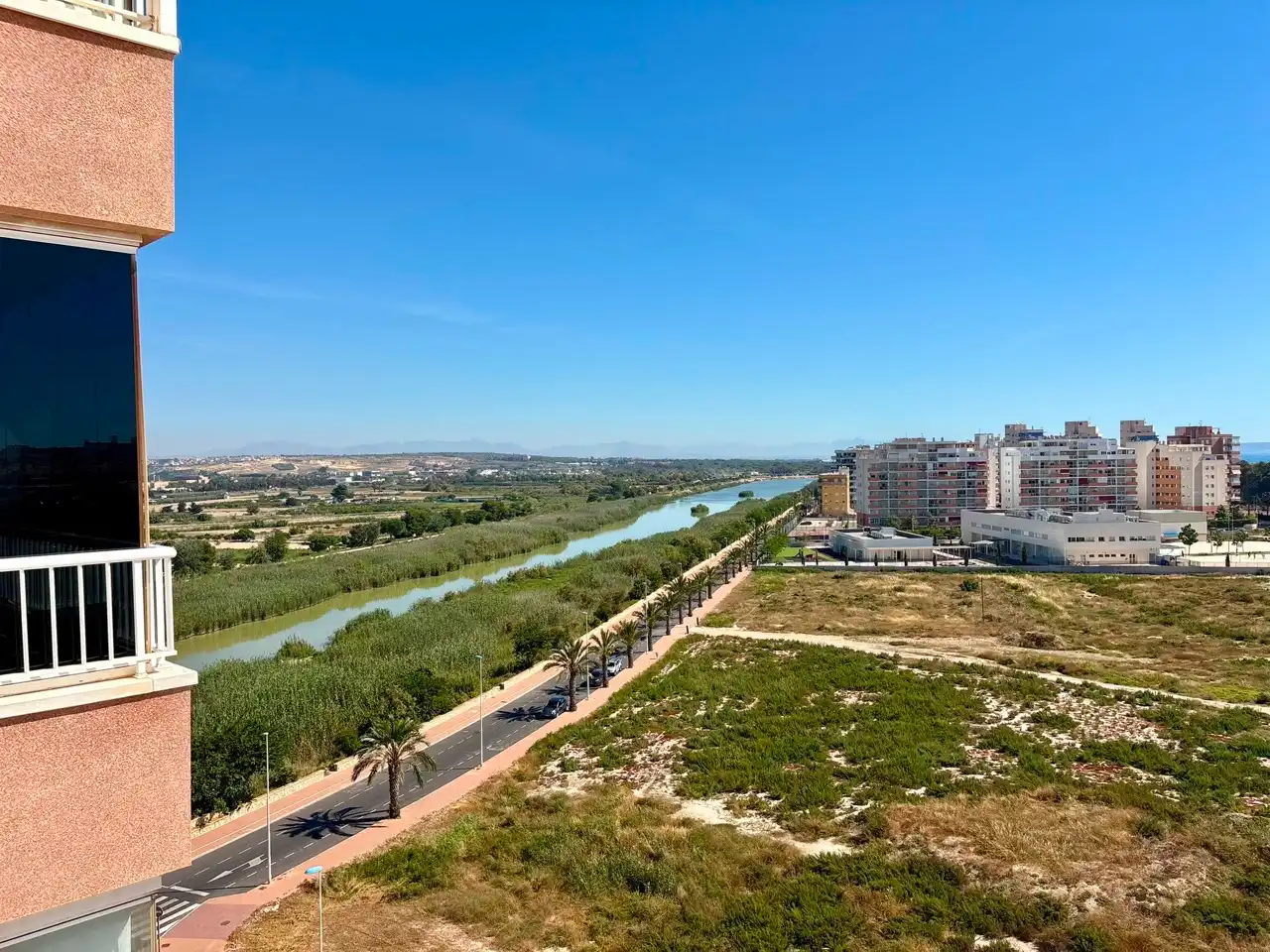 Vista exterior de Piso en venta en Guardamar del Segura con Aire acondicionado, Calefacción y Terraza