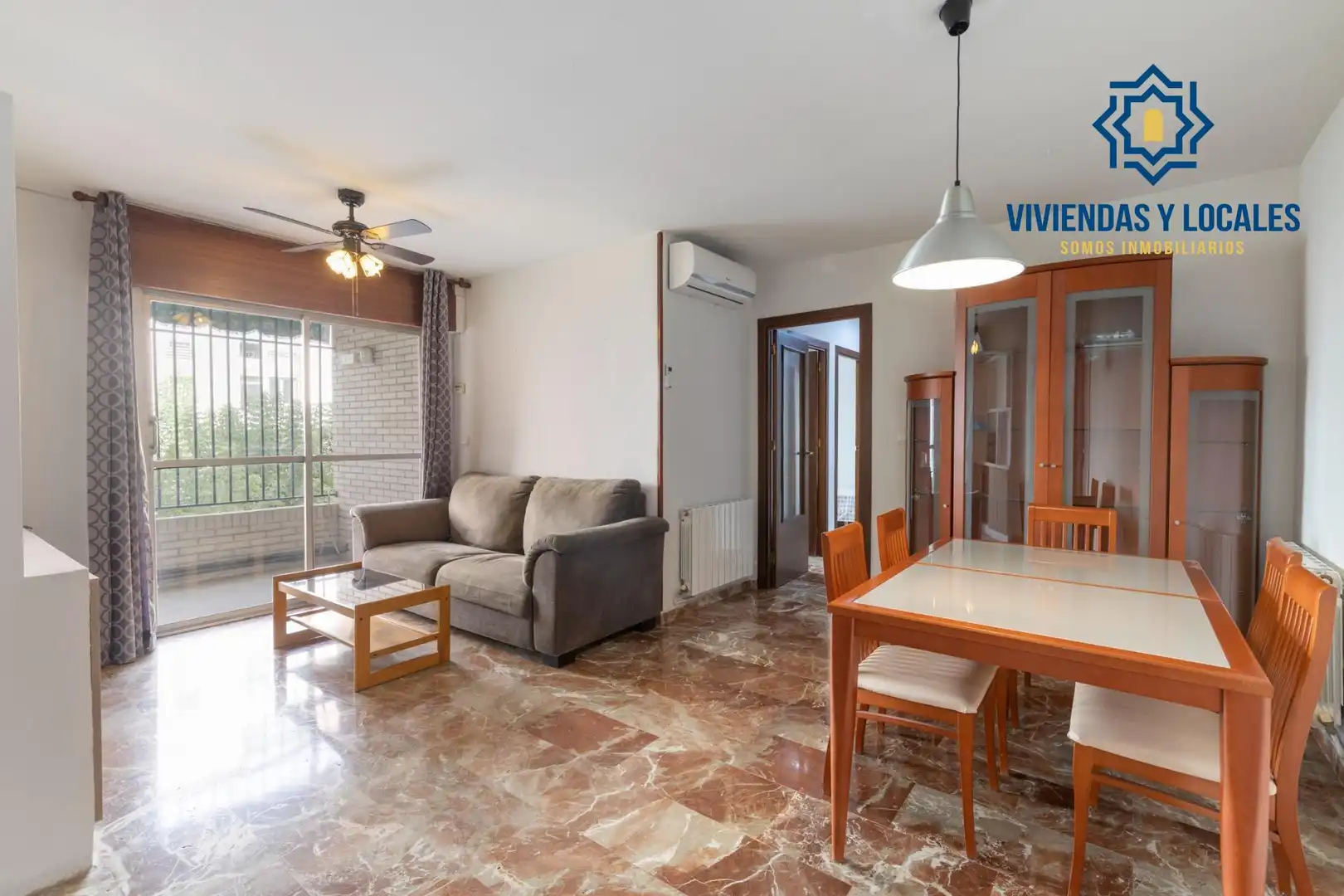 Piso con ascensor en venta en Carretera de Málaga 67, imagen 2
