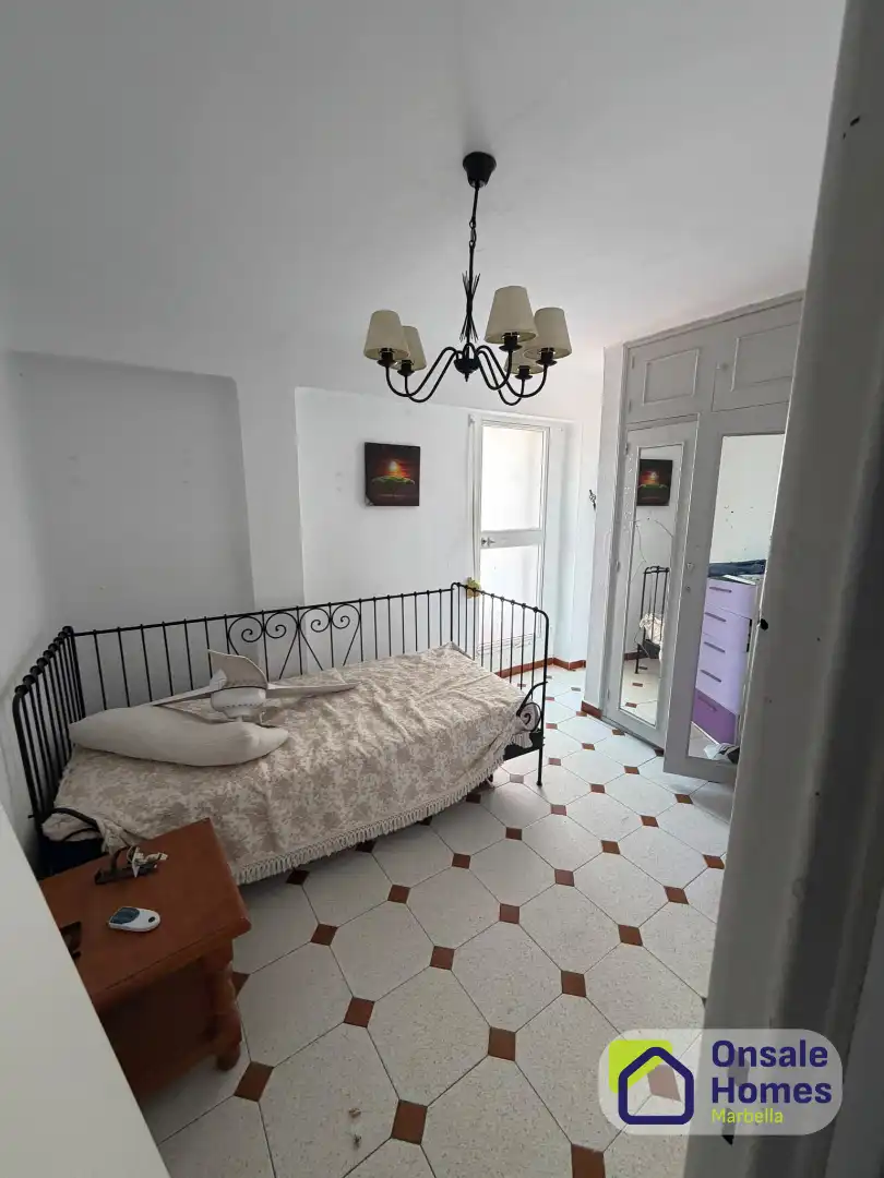 Habitación de Ático en venta en Marbella con Aire acondicionado, Terraza y Balcón