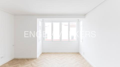 Foto 2 de Piso de alquiler en Luis Cabrera, Prosperidad,  Madrid Capital