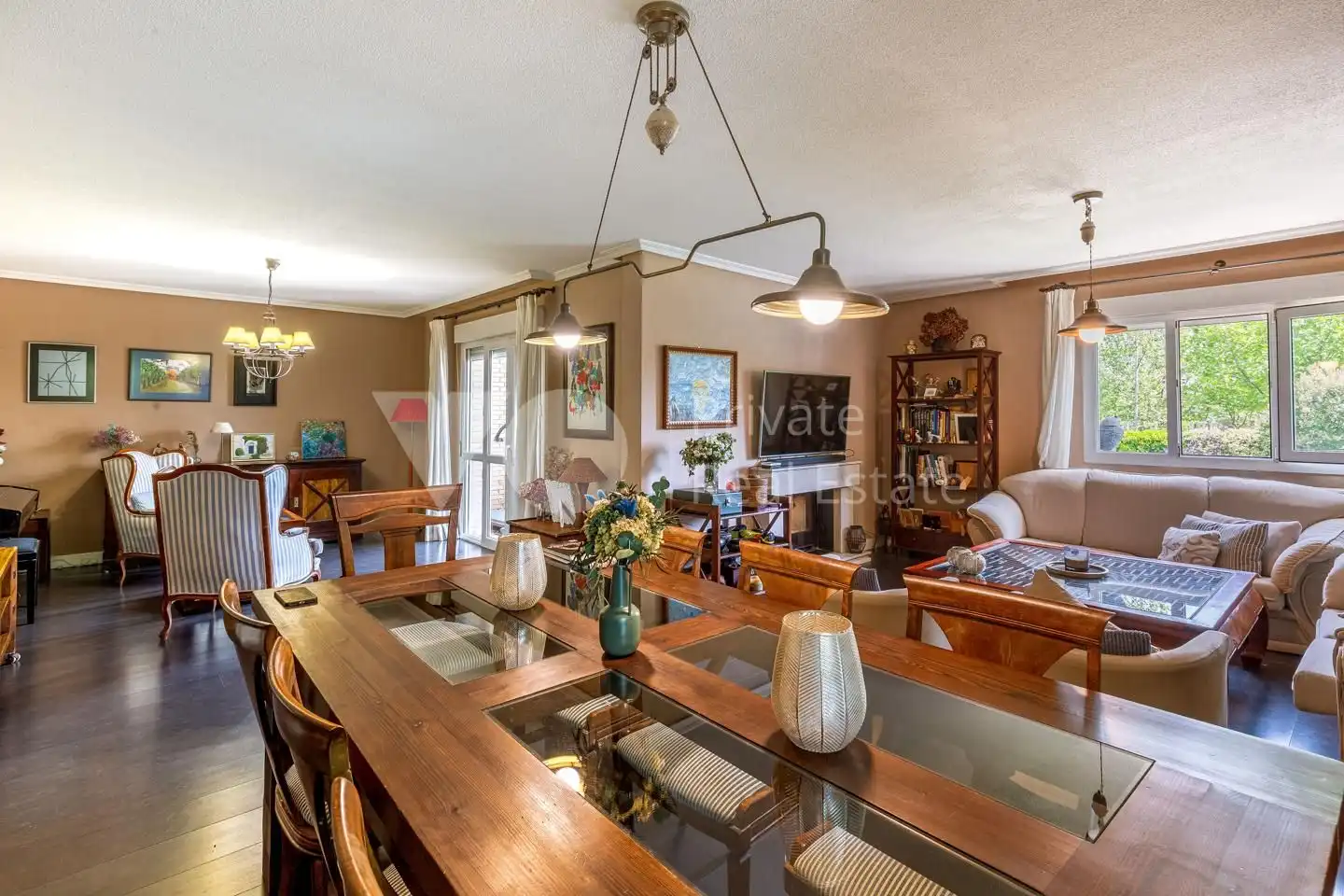 Comedor de Casa adosada en venta en Villanueva de la Cañada con Aire acondicionado, Calefacción y Jardín privado