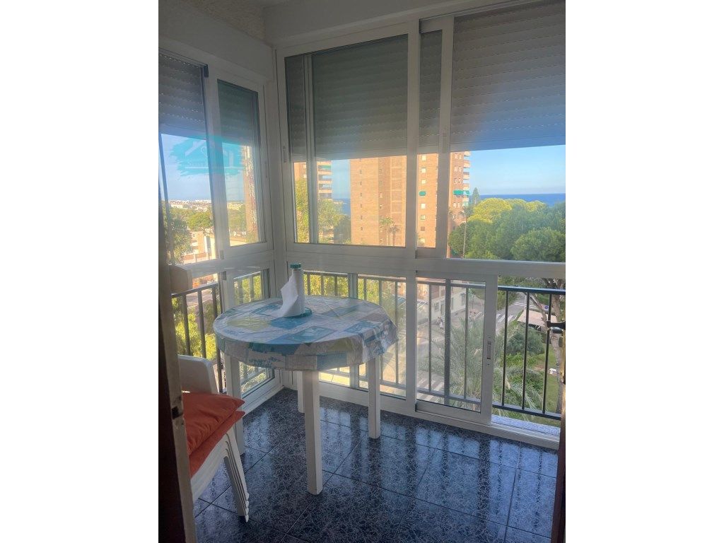 Habitación de Apartamento de alquiler en Orihuela con Amueblado