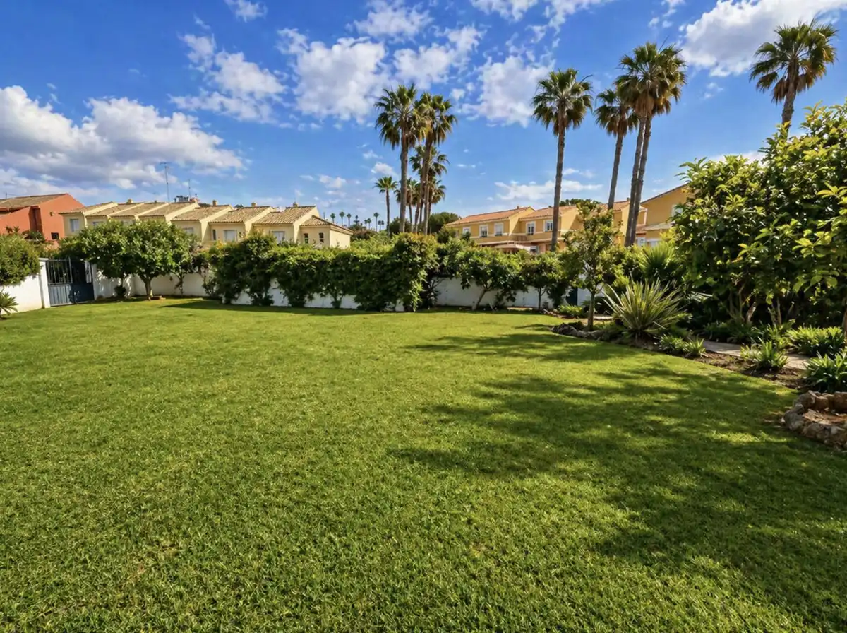 Jardín de Casa o chalet en venta en Manilva con Aire acondicionado, Jardín privado y Terraza