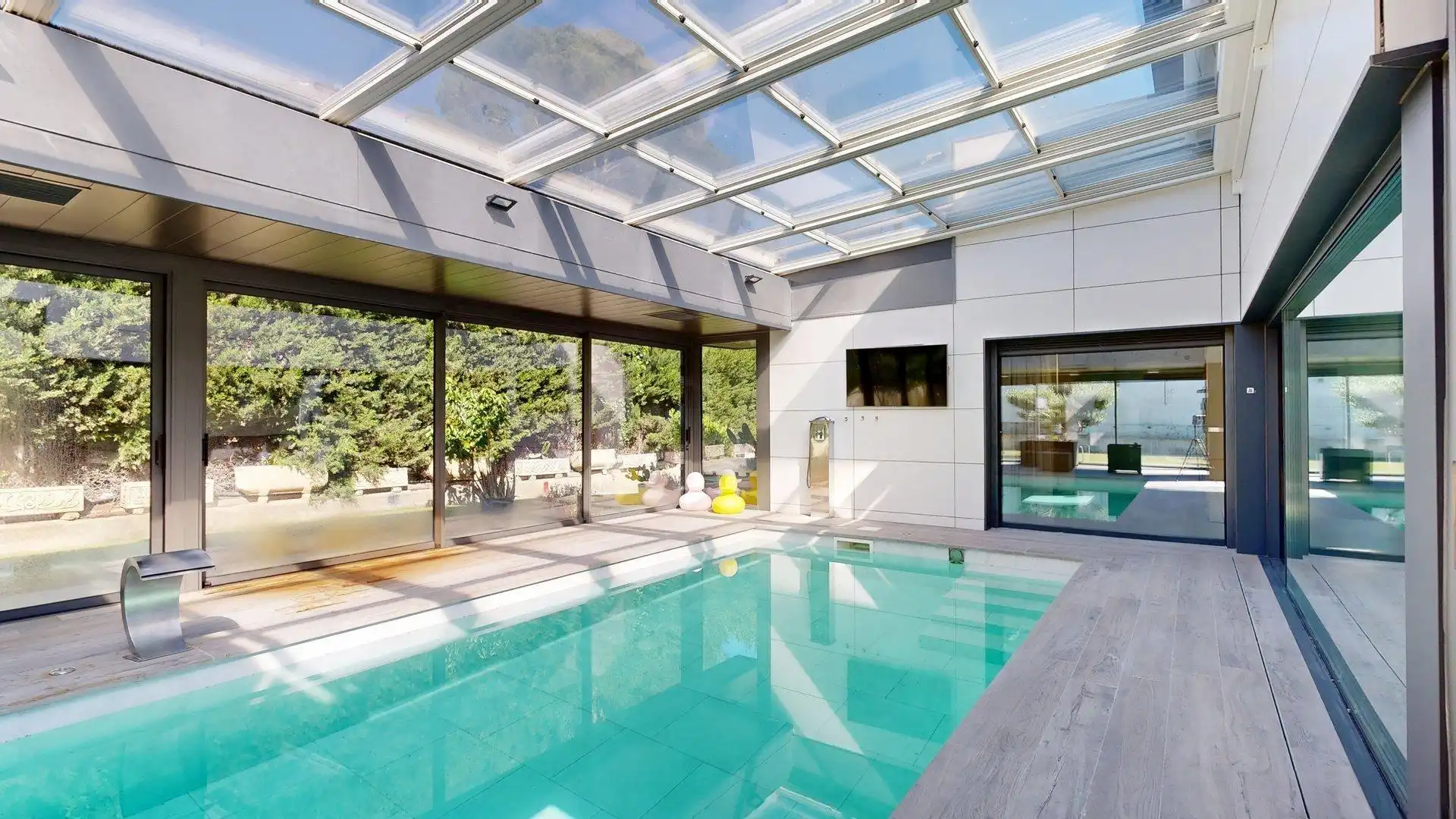 Piscina de Casa o chalet en venta en Zaragoza con Aire acondicionado, Calefacción y Jardín privado