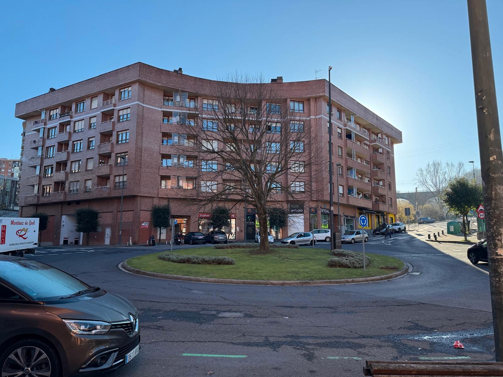 Vista exterior de Garatge en venda en Bilbao 