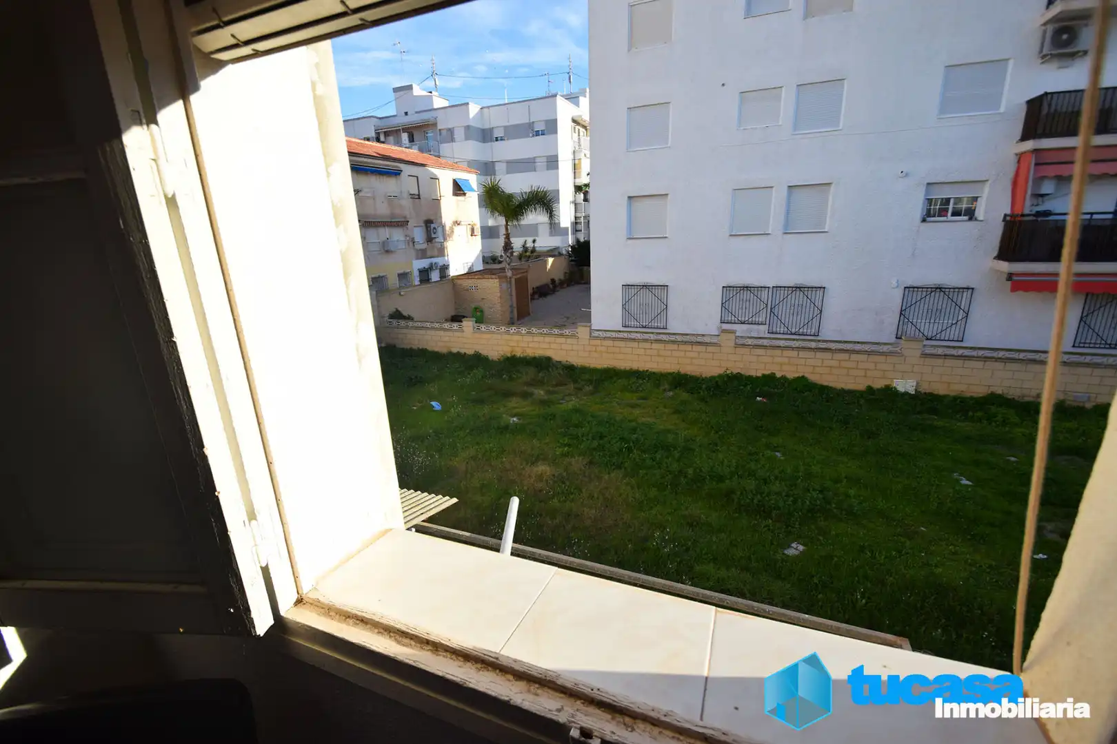 Vista exterior de Pis en venda en Santa Pola amb Terrassa i Balcó