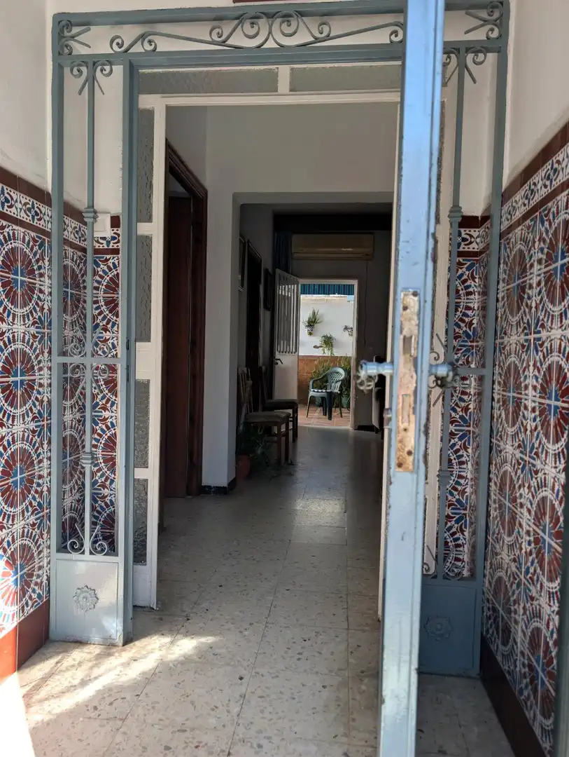 Reihenhaus zum Verkauf in Sanlúcar la Mayor, imagen 2