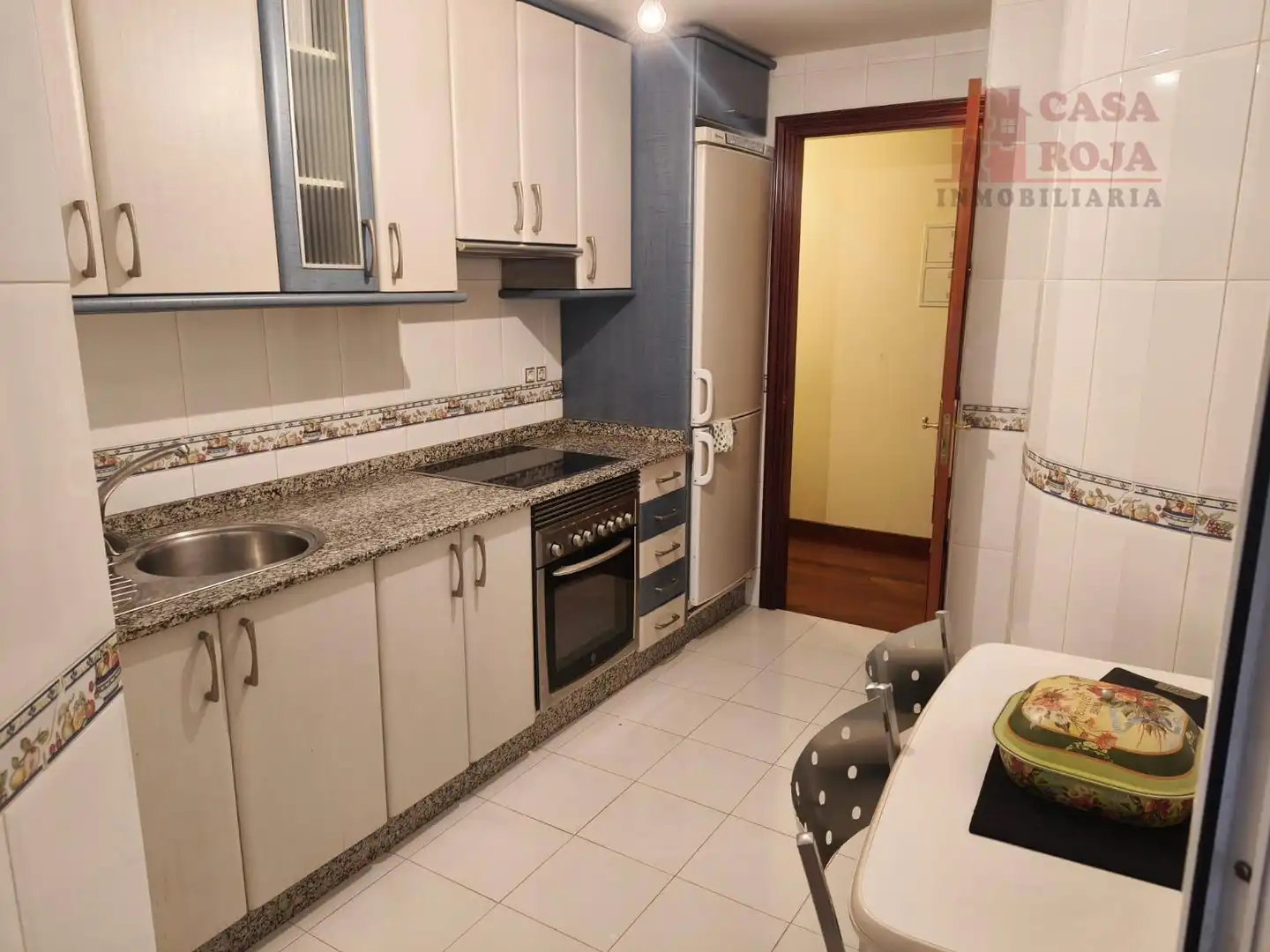 Cuina de Apartament en venda en Moaña amb Calefacció, Traster i Moblat