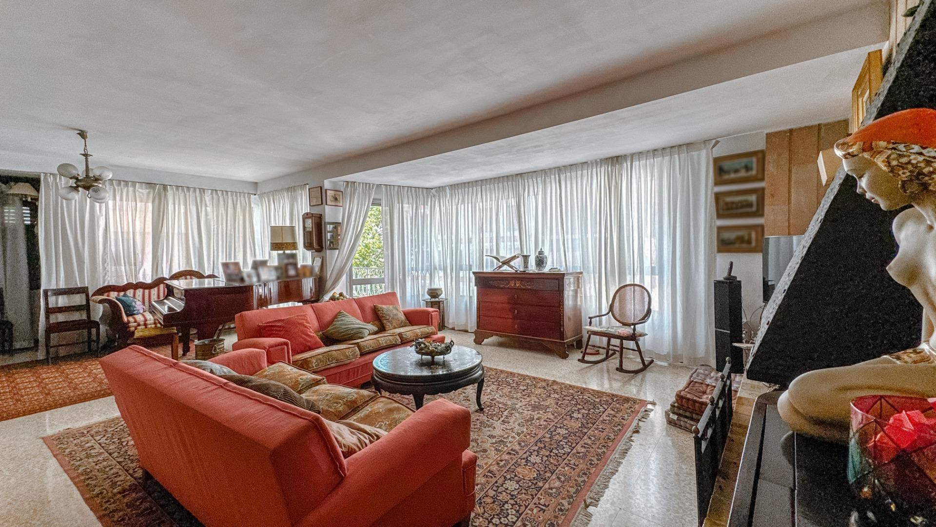 Sala d'estar de Pis en venda en  Palma de Mallorca amb Balcó