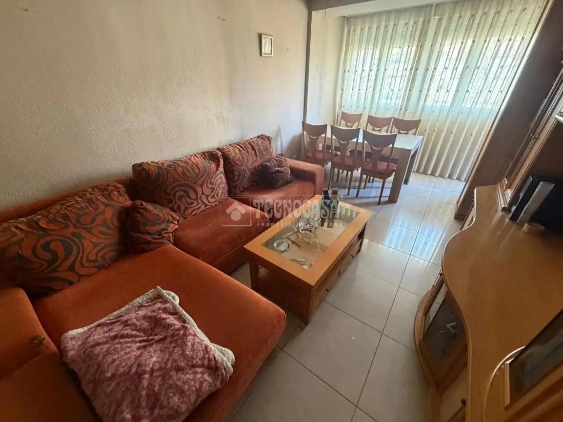 Flat for sale in Av. Reyes Católicos, Reyes Católicos