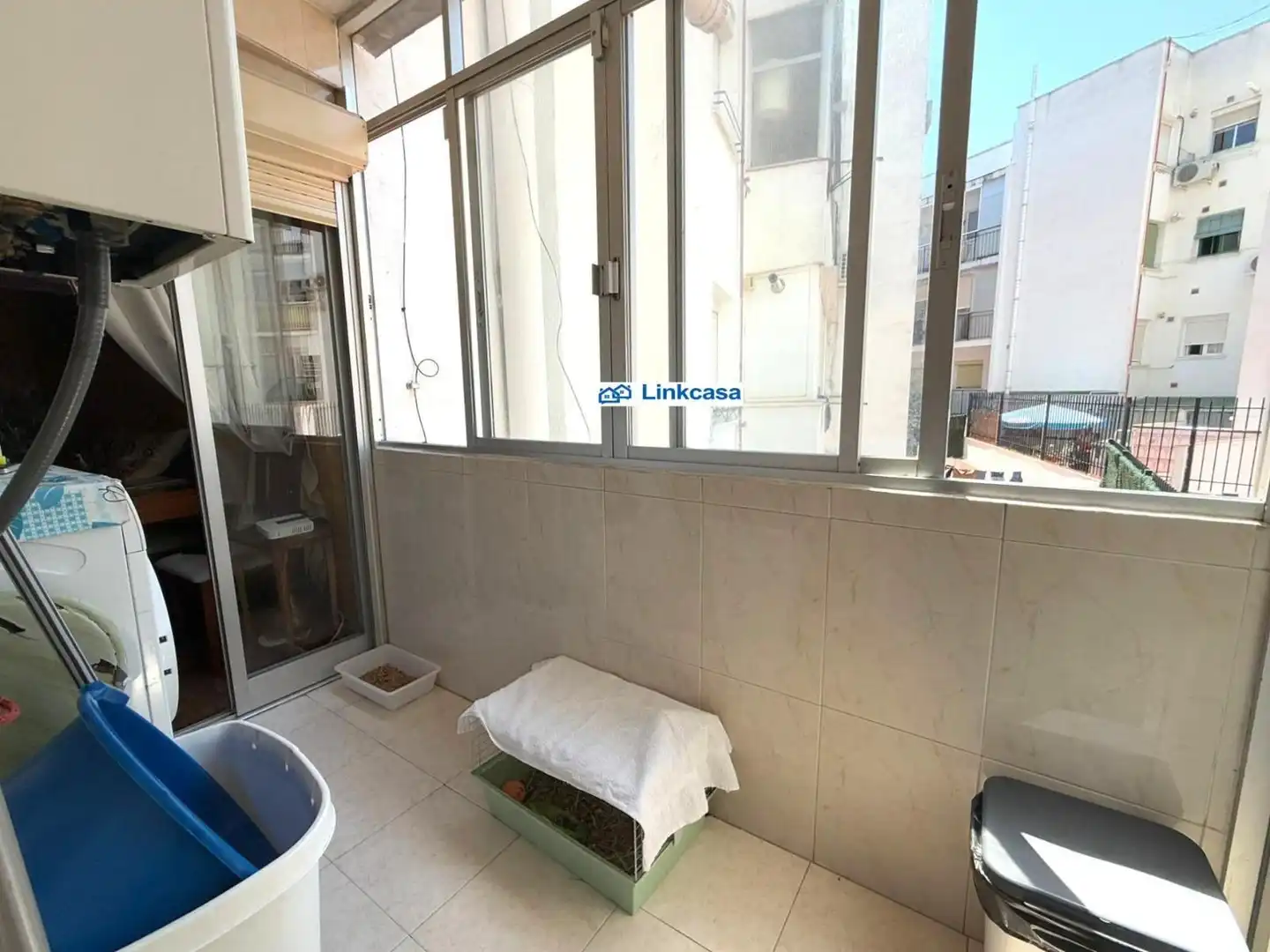 Terraza de Piso en venta en Madrid con Calefacción, Terraza y Alarma