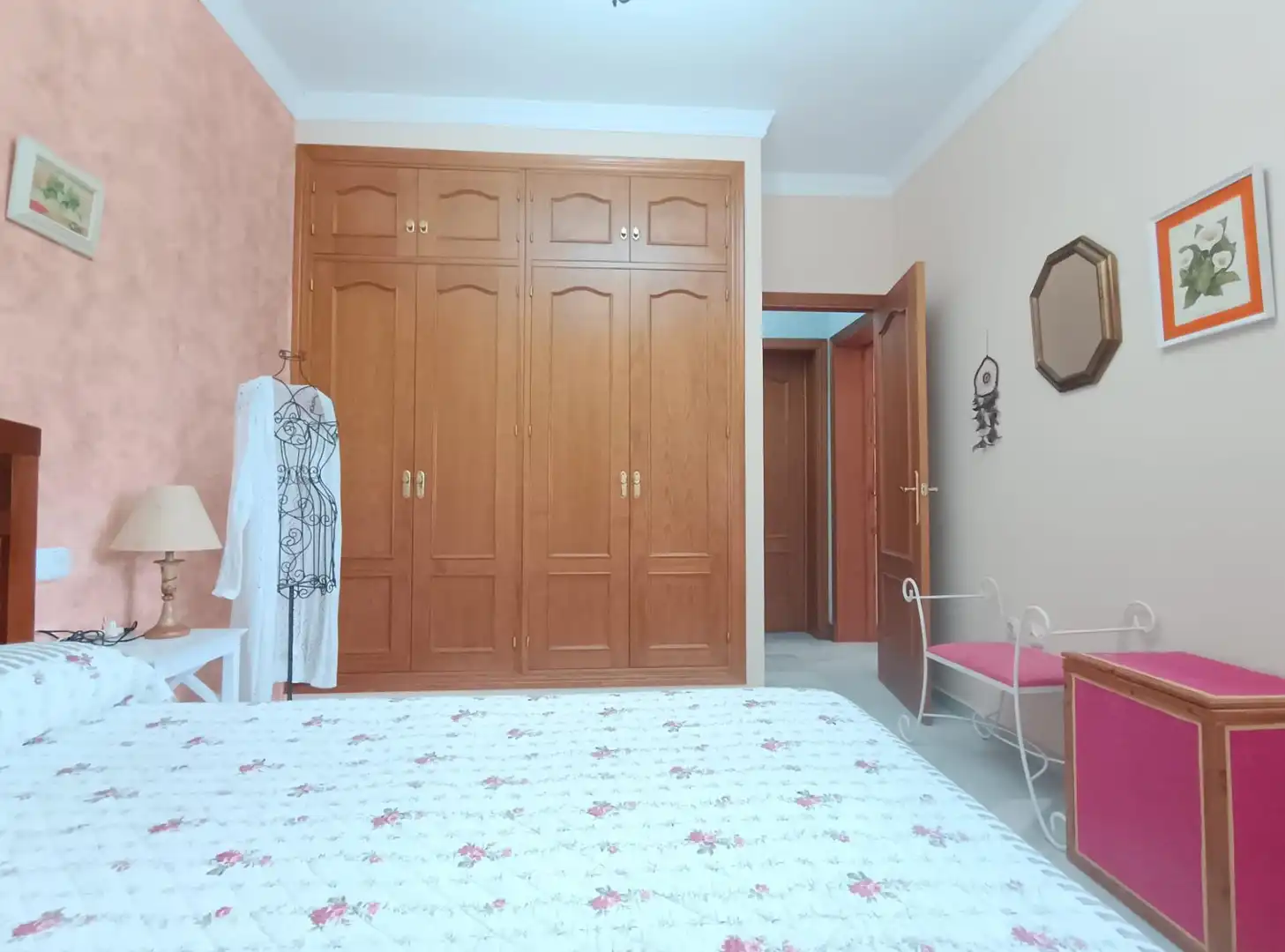 Habitación de Casa o chalet en venta en Chiclana de la Frontera con Jardín privado