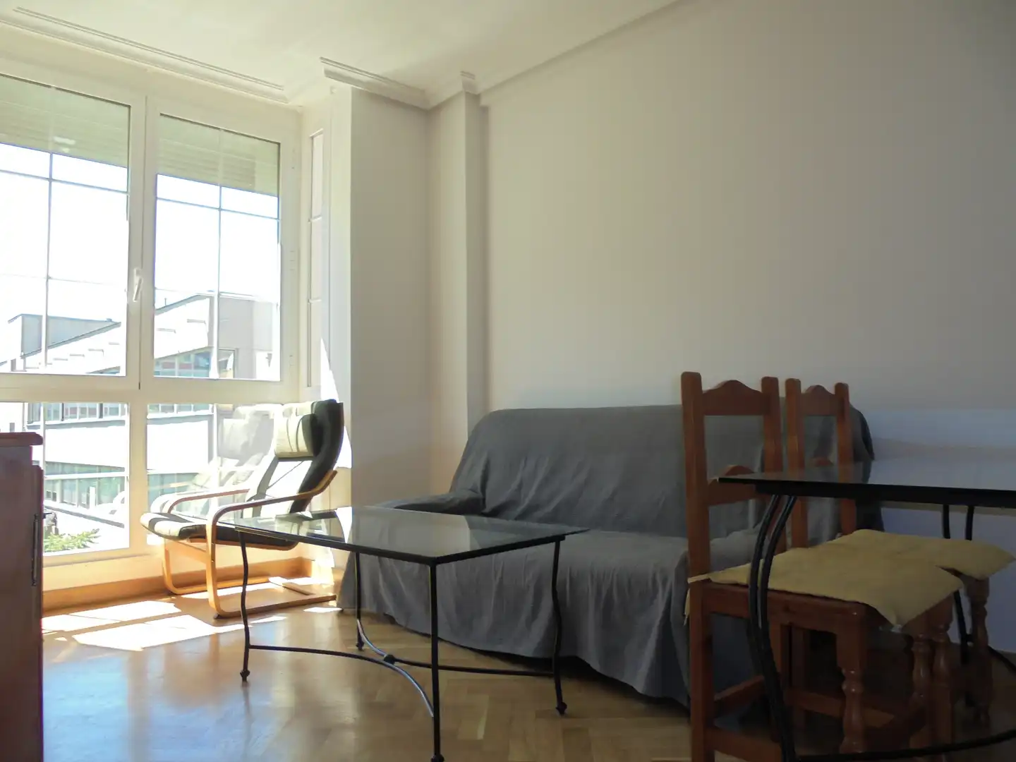 Sala de estar de Piso de alquiler en Madrid con Aire acondicionado, Calefacción y Trastero