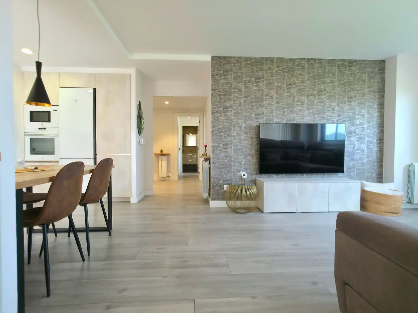 Sala de estar de Piso en venta en Sant Andreu de la Barca con Aire acondicionado, Calefacción y Parquet