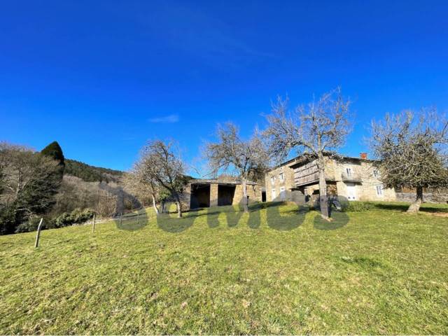 Casa-chalet en Venta en Castelo en A Pastoriza