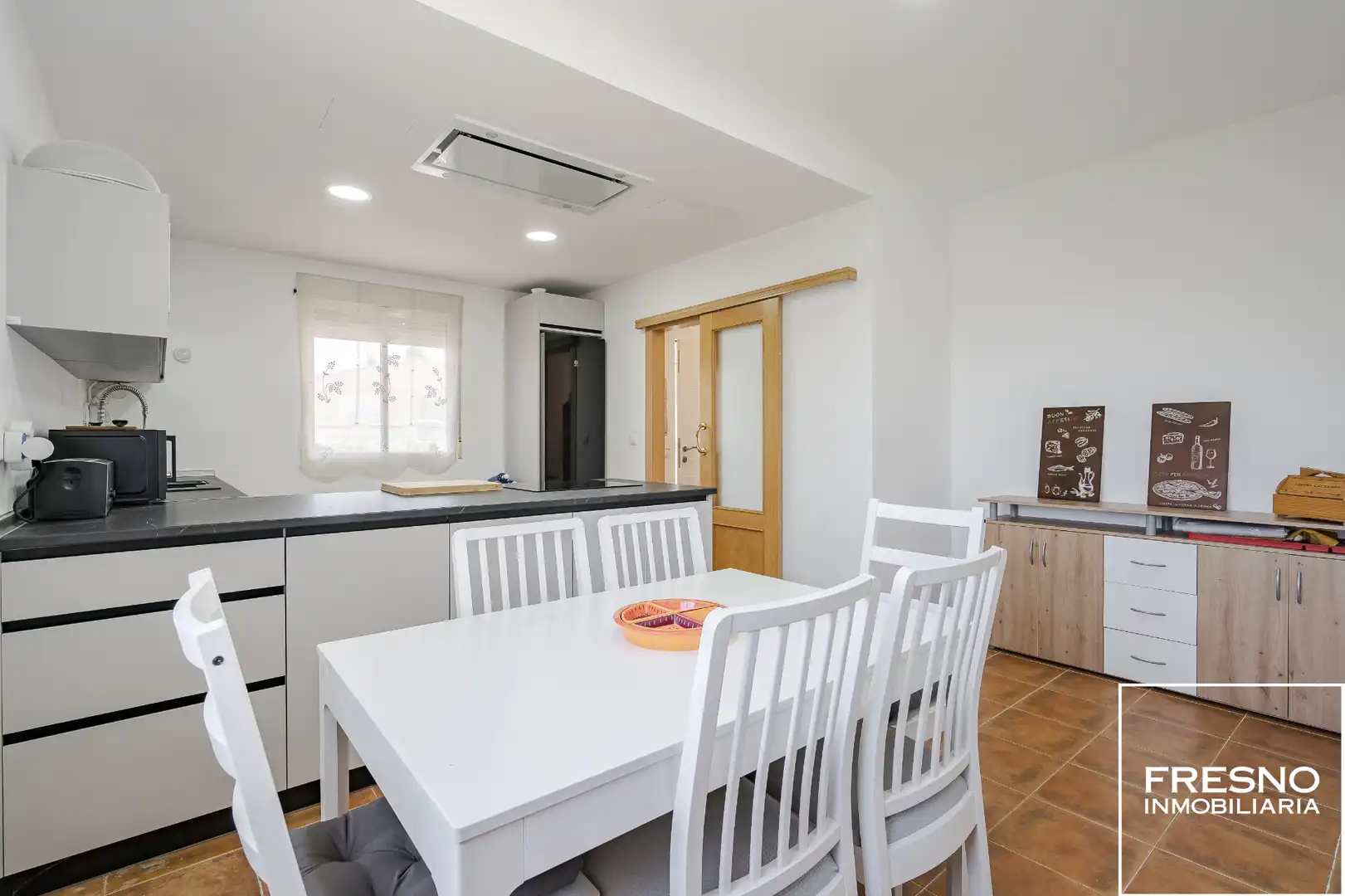 Cocina de Casa o chalet en venta en Galápagos con Calefacción, Jardín privado y Terraza