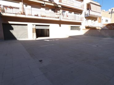Local comercial en alquiler en La Romànica