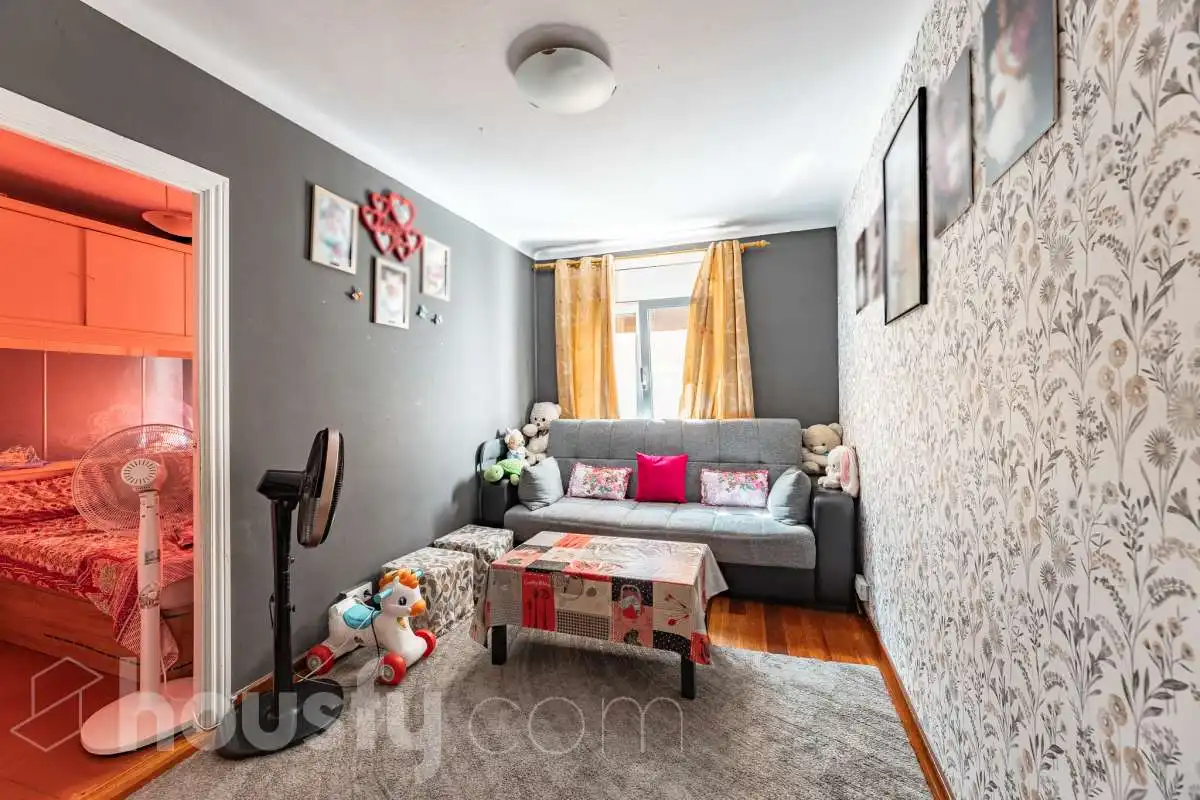 Habitación de Piso en venta en Barcelona con Aire acondicionado y Amueblado