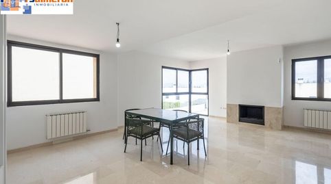 Foto 4 de Casa adosada en venta en Calle Calle Majuelo, Albolote, Granada