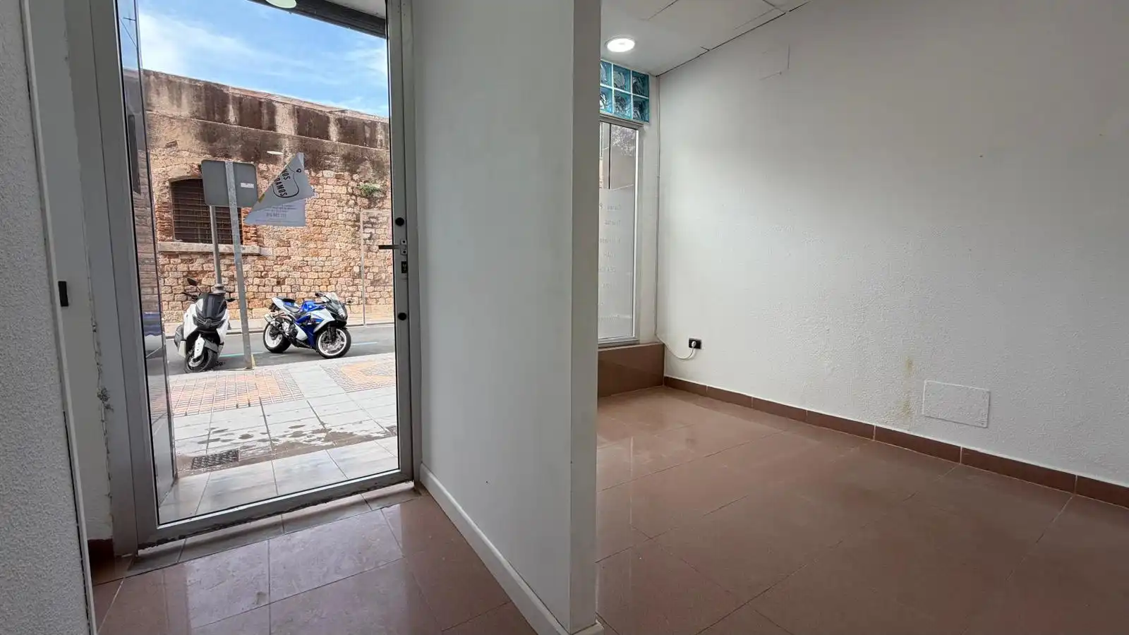 Local comercial de lloguer a Calle del Parque 19, imagen 3