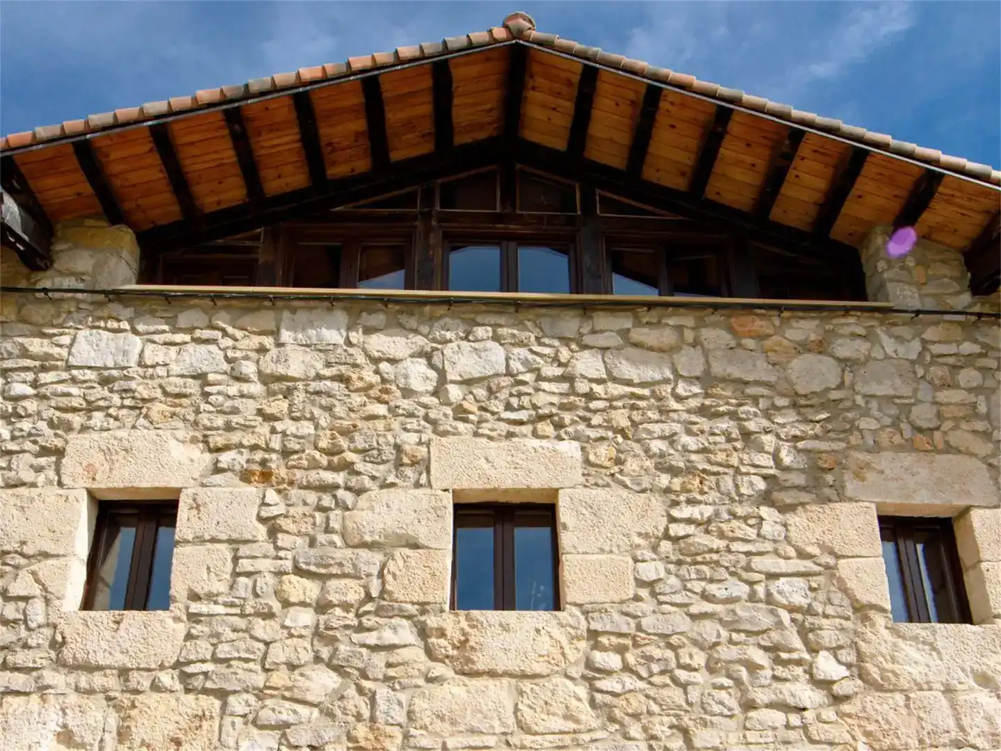 Vista exterior de Pis en venda en Miranda de Ebro amb Jardí privat, Parquet i Traster