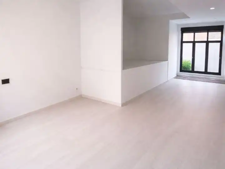 Sala de estar de Local de alquiler en Las Rozas de Madrid con Aire acondicionado, Calefacción y Parquet