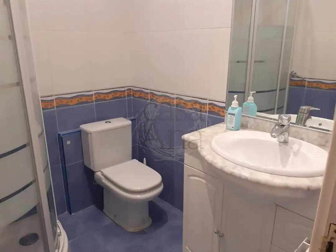 Baño de Piso de alquiler en Bilbao  con Calefacción