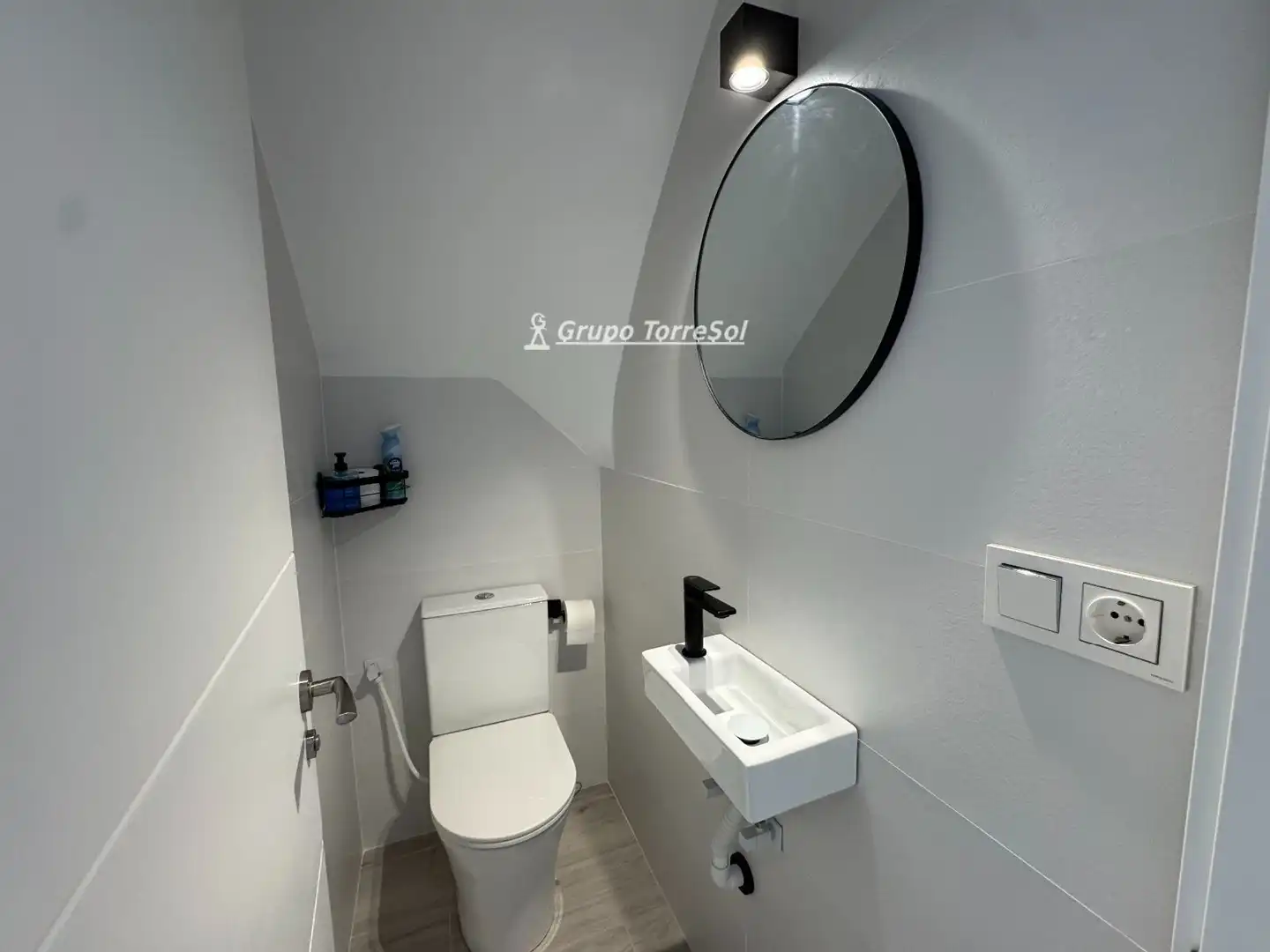 Baño de Casa adosada en venta en Elche / Elx con Aire acondicionado, Calefacción y Terraza